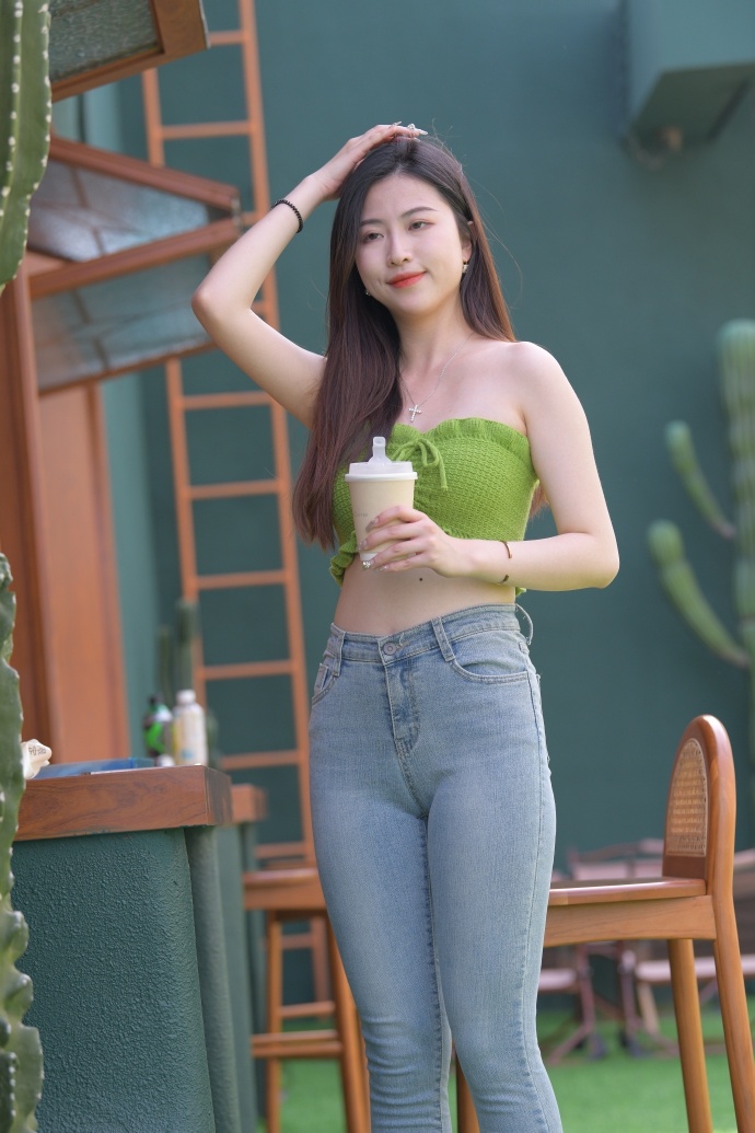 的我好爽太痒了图片麻将胡了两个人舔