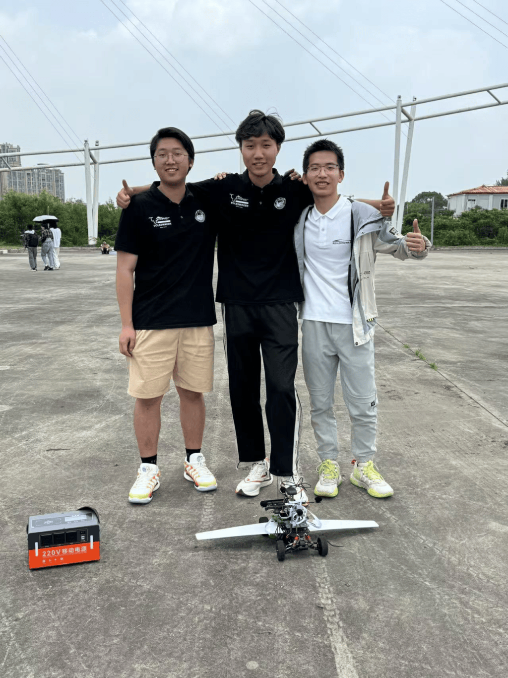 台青在同济读智能驾驶：未来汽车会在天上飞PG电子麻将胡了2模拟器穿越海峡的热线｜(图2)
